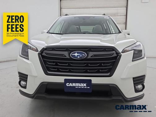 White 2023 Subaru Forester Limited