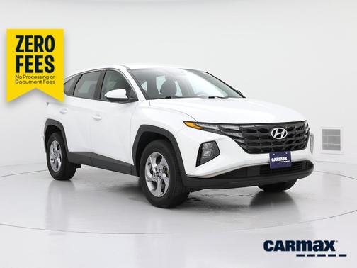 White 2023 Hyundai TUCSON SE