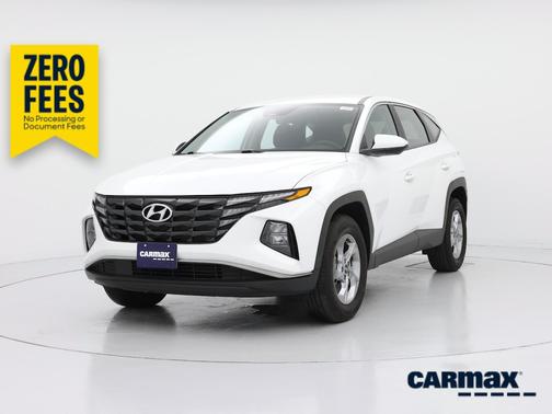 White 2023 Hyundai TUCSON SE