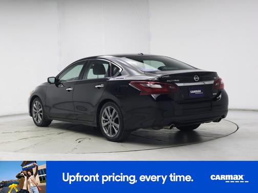 Black 2018 Nissan Altima SR