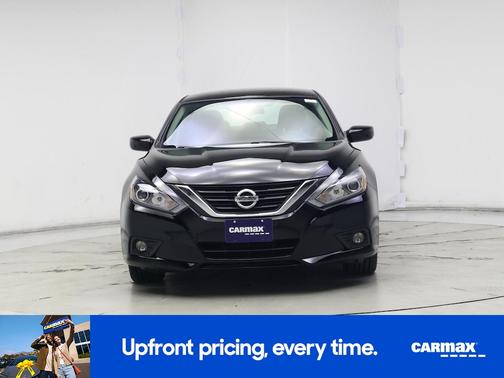 Black 2018 Nissan Altima SR