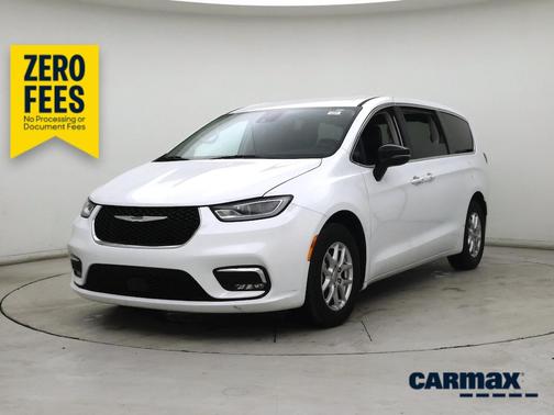 White 2024 Chrysler Pacifica Touring L