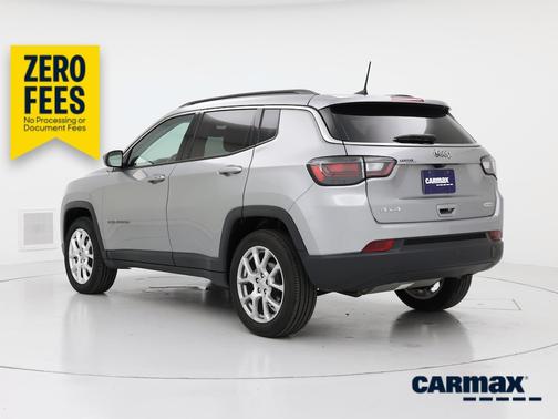 Silver 2022 Jeep Compass Latitude Lux