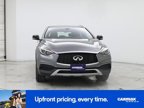 2018 INFINITI QX30 Luxury