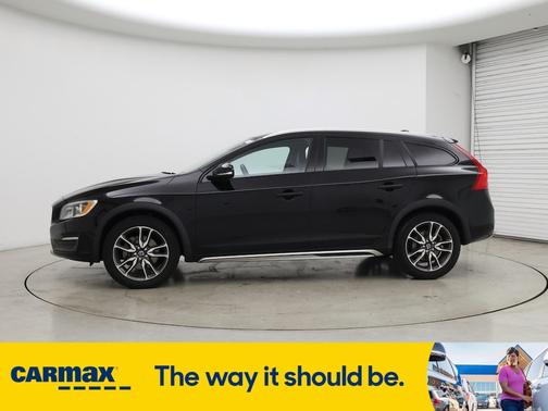 2016 Volvo V60 Cross Country T5