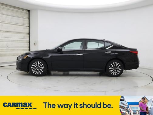 2023 Nissan Altima SV