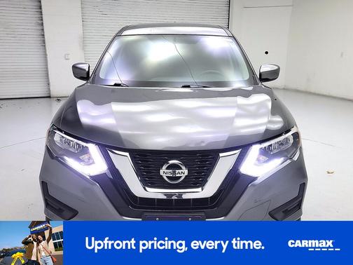 Gray 2017 Nissan Rogue S