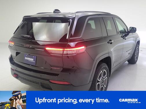 Black 2022 Jeep Grand Cherokee Trailhawk