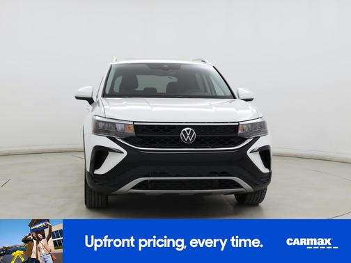White 2024 Volkswagen Taos SE