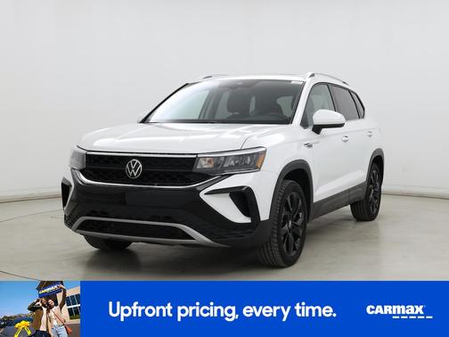 White 2024 Volkswagen Taos SE