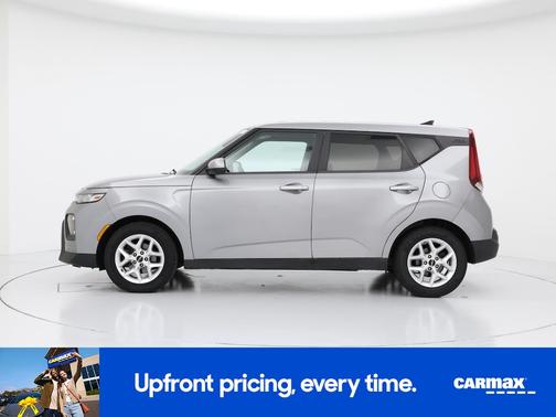 Silver 2022 Kia Soul LX
