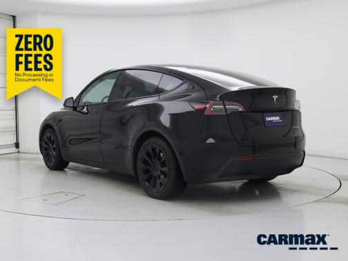 Black 2022 Tesla Model Y Long Range