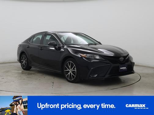Black 2023 Toyota Camry SE