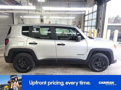 Silver 2021 Jeep Renegade Sport