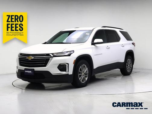 White 2023 Chevrolet Traverse LT Leather