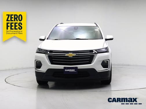White 2023 Chevrolet Traverse LT Leather