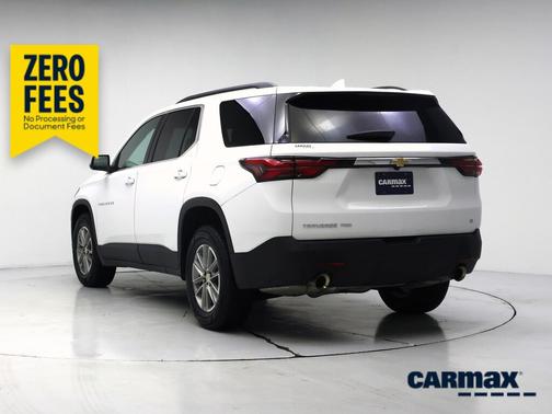 White 2023 Chevrolet Traverse LT Leather