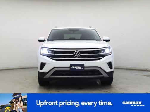 White 2022 Volkswagen Atlas Cross Sport SE w/Tech