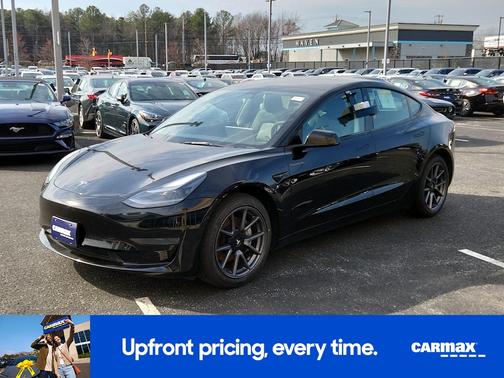 Black 2023 Tesla Model 3