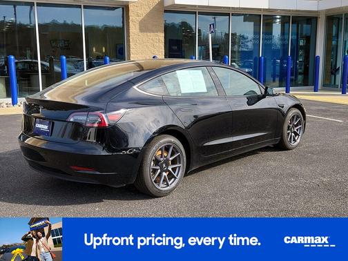 Black 2023 Tesla Model 3