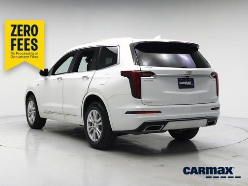 White 2021 Cadillac XT6 Luxury