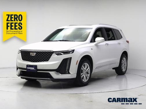 White 2021 Cadillac XT6 Luxury