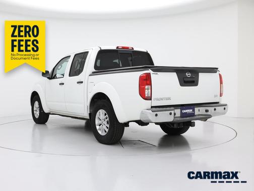 White 2016 Nissan Frontier SV