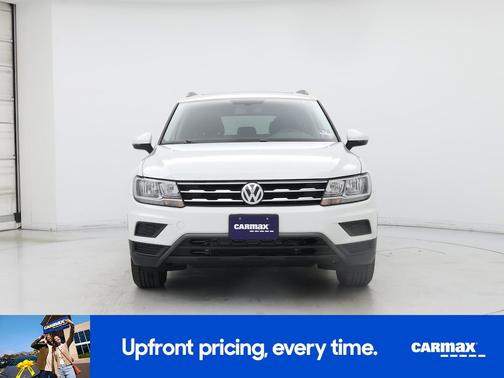 White 2019 Volkswagen Tiguan SE