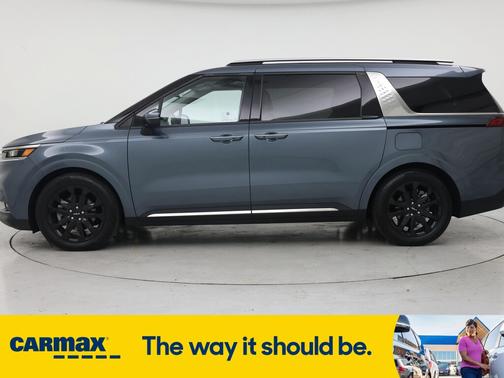 2024 Kia Carnival SX