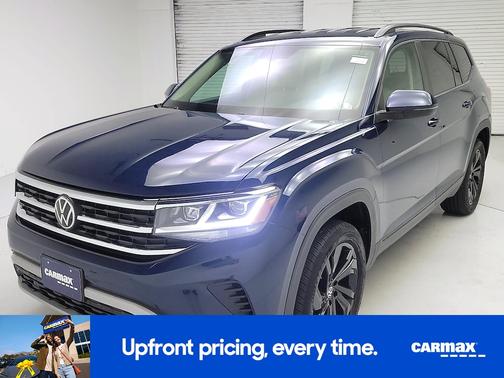 Blue 2023 Volkswagen Atlas SE w/Tech