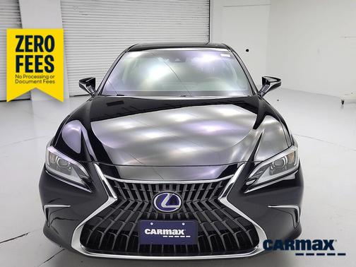 Black 2022 Lexus ES 300h Luxury