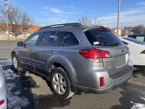 2011 Subaru Outback 2.5i Premium