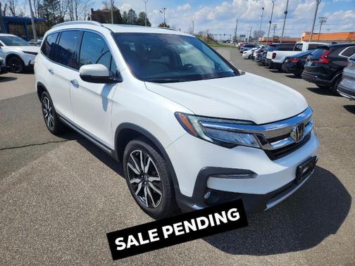 Platinum White Pearl 2021 Honda Pilot Touring 8-Passenger