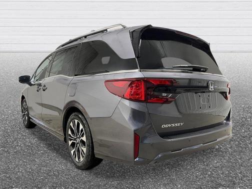 Modern Steel Metallic 2026 Honda Odyssey Elite