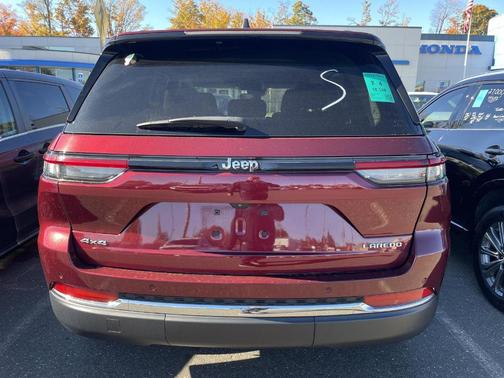 2023 Jeep Grand Cherokee Laredo