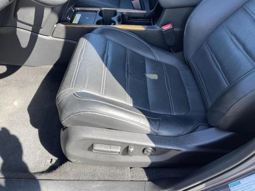 2020 Honda CR-V Hybrid Touring