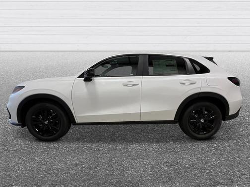 Platinum White Pearl 2027 Honda HR-V Sport