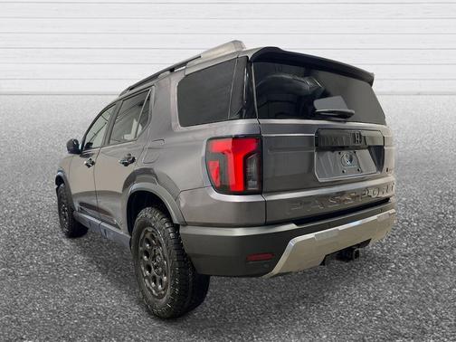 Modern Steel Metallic 2026 Honda Passport TrailSport Blackout