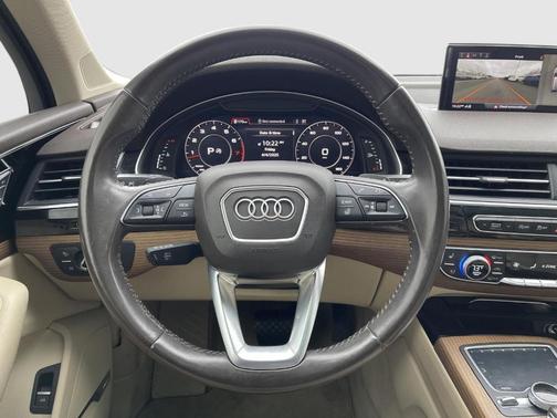 2017 Audi Q7 3.0T Premium Plus