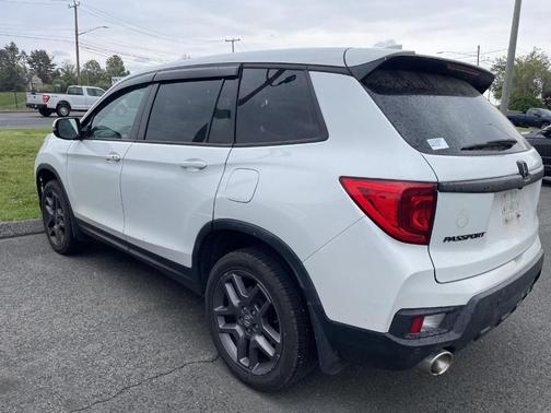 Platinum White Pearl 2022 Honda Passport EX-L