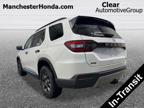 Platinum White Pearl 2026 Honda Pilot TrailSport
