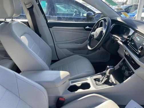 2023 Volkswagen Jetta 1.5T SE