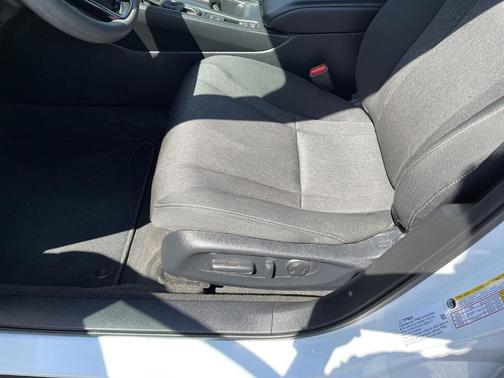 Platinum White Pearl 2024 Honda Accord EX