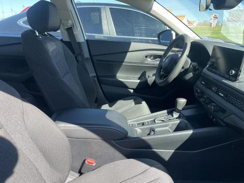 Platinum White Pearl 2024 Honda Accord EX