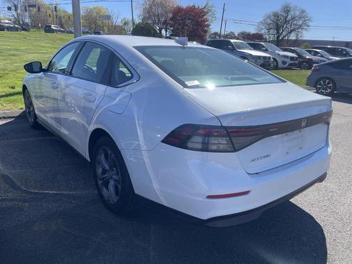 Platinum White Pearl 2024 Honda Accord EX