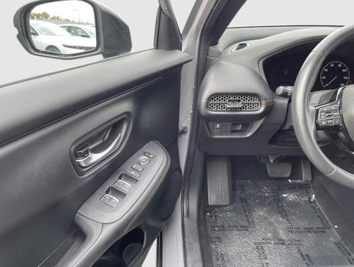 Urban Gray Pearl 2024 Honda HR-V Sport