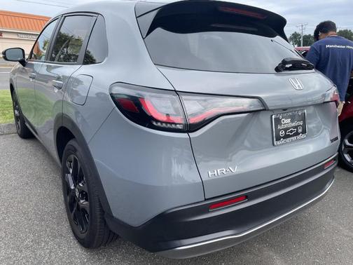 Urban Gray Pearl 2024 Honda HR-V Sport