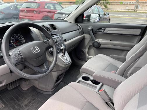 Alabaster Silver Metallic 2011 Honda CR-V SE