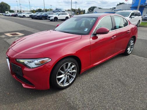 2017 Alfa Romeo Giulia Ti