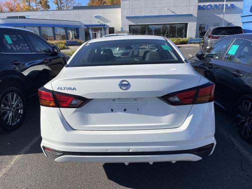 2022 Nissan Altima 2.5 S